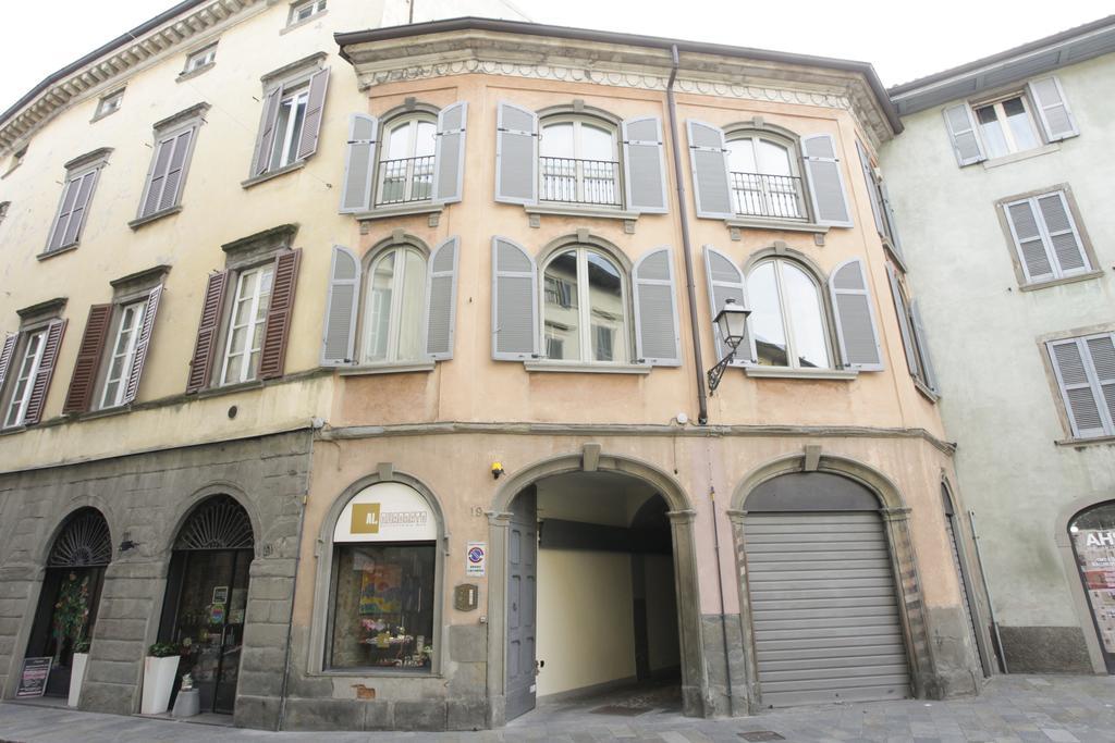 La Corte Antica Apartment Bergamo Bilik gambar