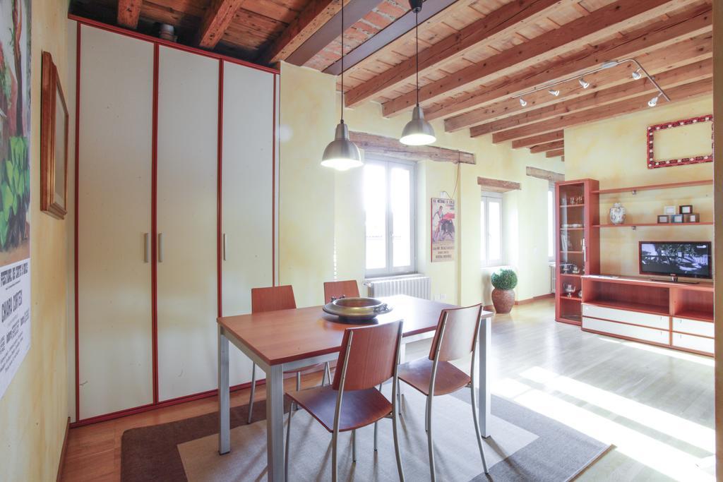 La Corte Antica Apartment Bergamo Bilik gambar